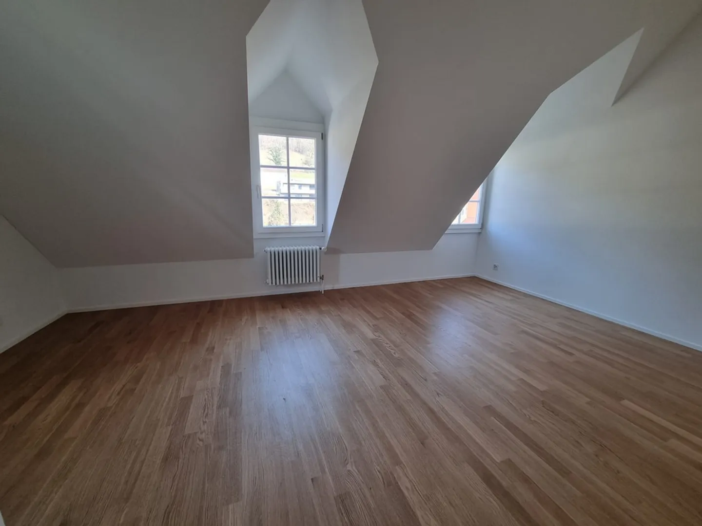 First rental after renovation: Charming apartment with gallery floor - Photo 5 of 10