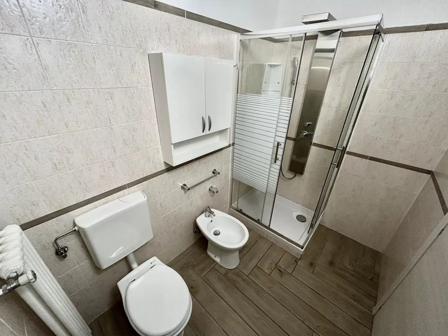 Fino a 3 mesi gratuiti 2.5 camere ristrutturate a Chiasso - Foto 7 di 10