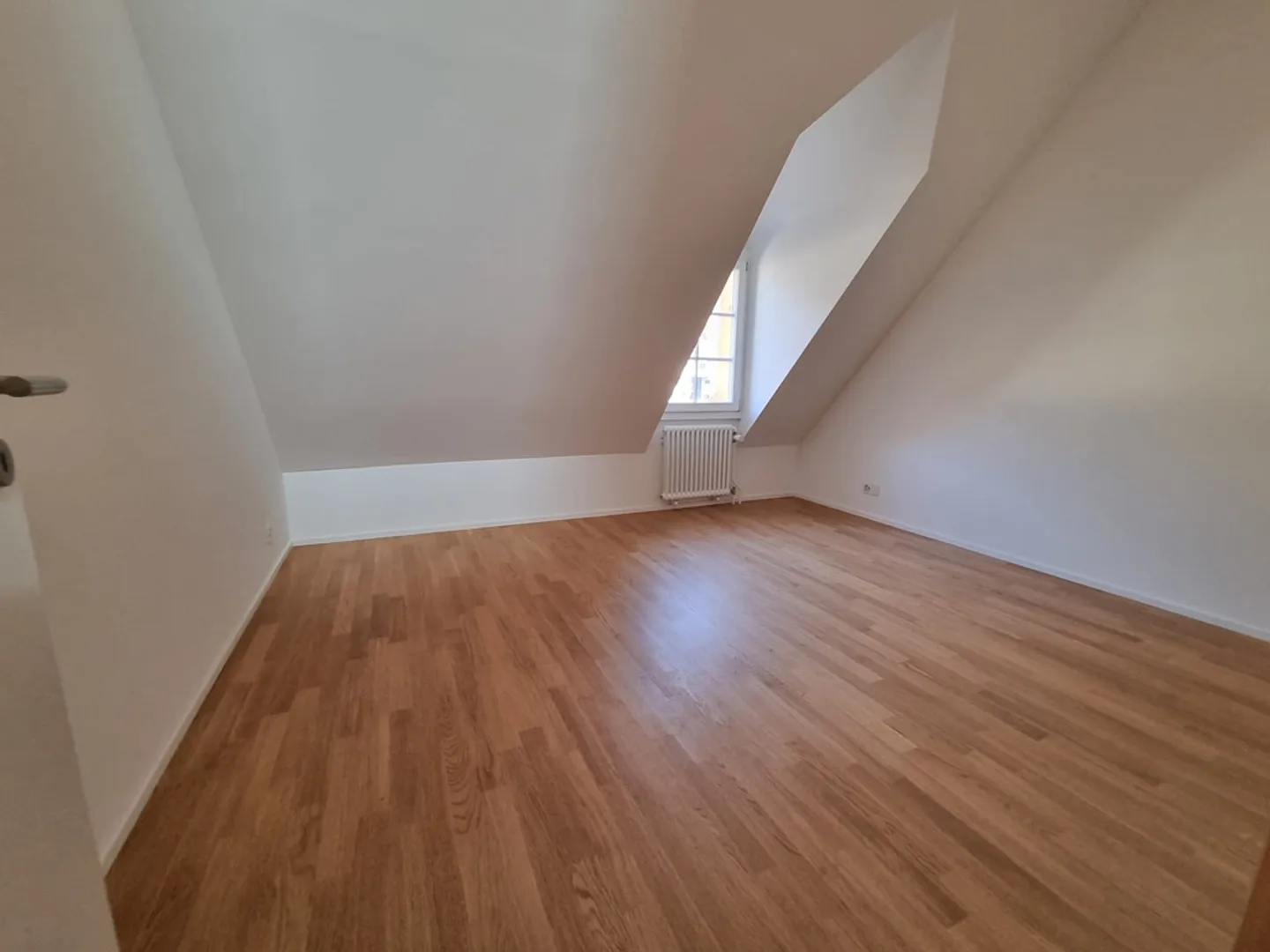 First rental after renovation: Charming apartment with gallery floor - Photo 6 of 10