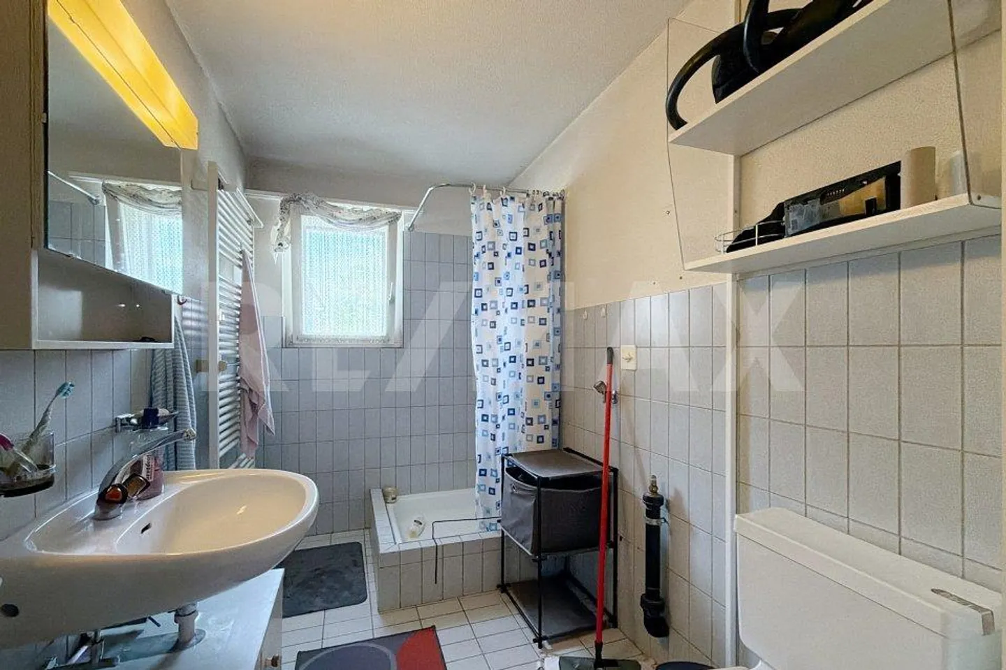 Investment property with potential – Detached multi-family house near B... - Photo 4 of 13