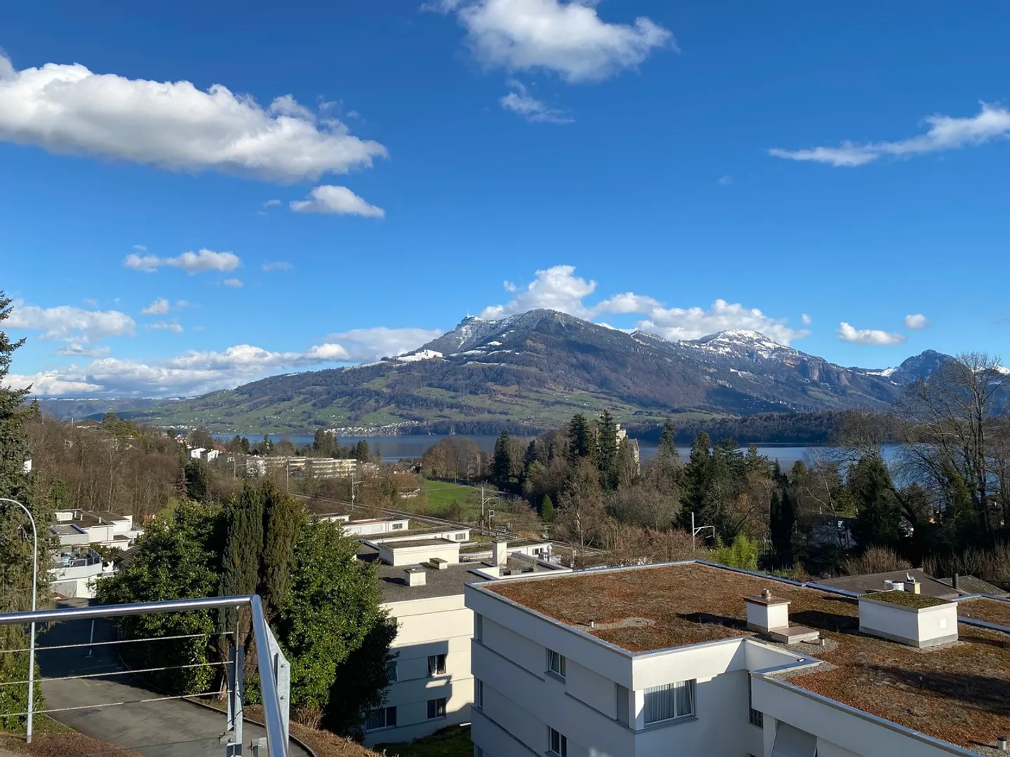 IN AFFITTO: bellissimo ed esclusivo appartamento di 5.5 stanze al 3° piano - Foto 2 di 17