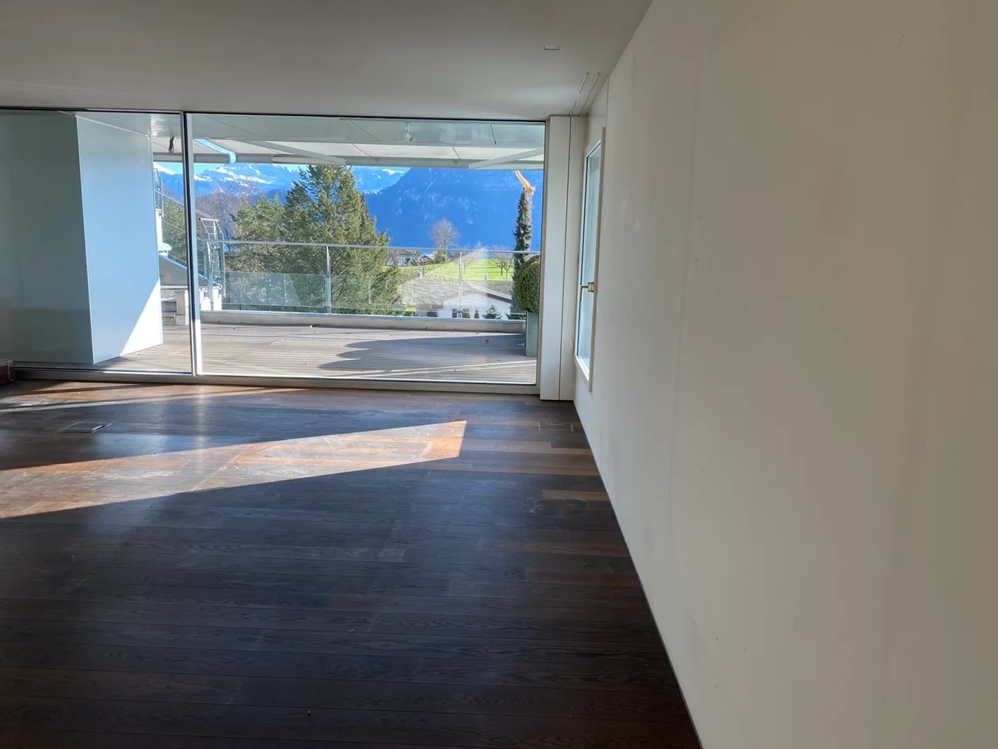 IN AFFITTO: bellissimo ed esclusivo appartamento di 5.5 stanze al 3° piano - Foto 4 di 17