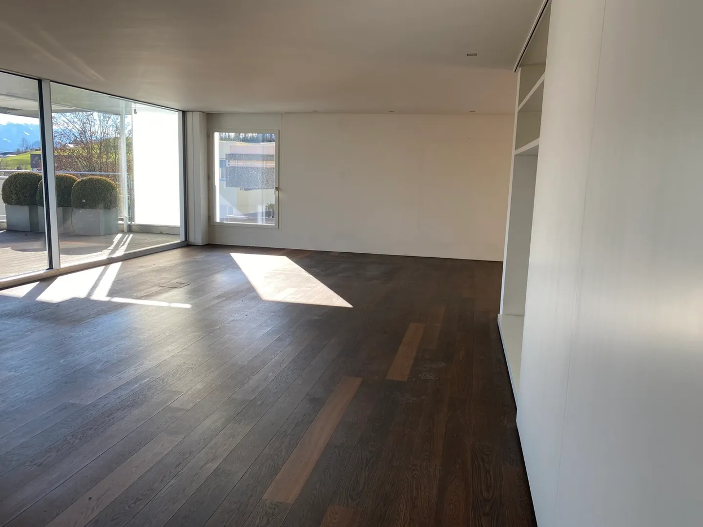 IN AFFITTO: bellissimo ed esclusivo appartamento di 5.5 stanze al 3° piano - Foto 5 di 17