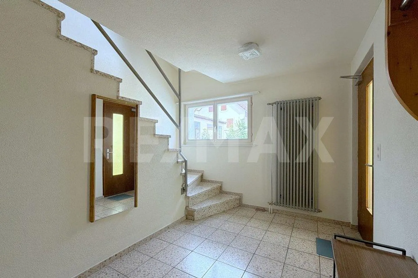 Investment property with potential – Detached multi-family house near B... - Photo 5 of 13