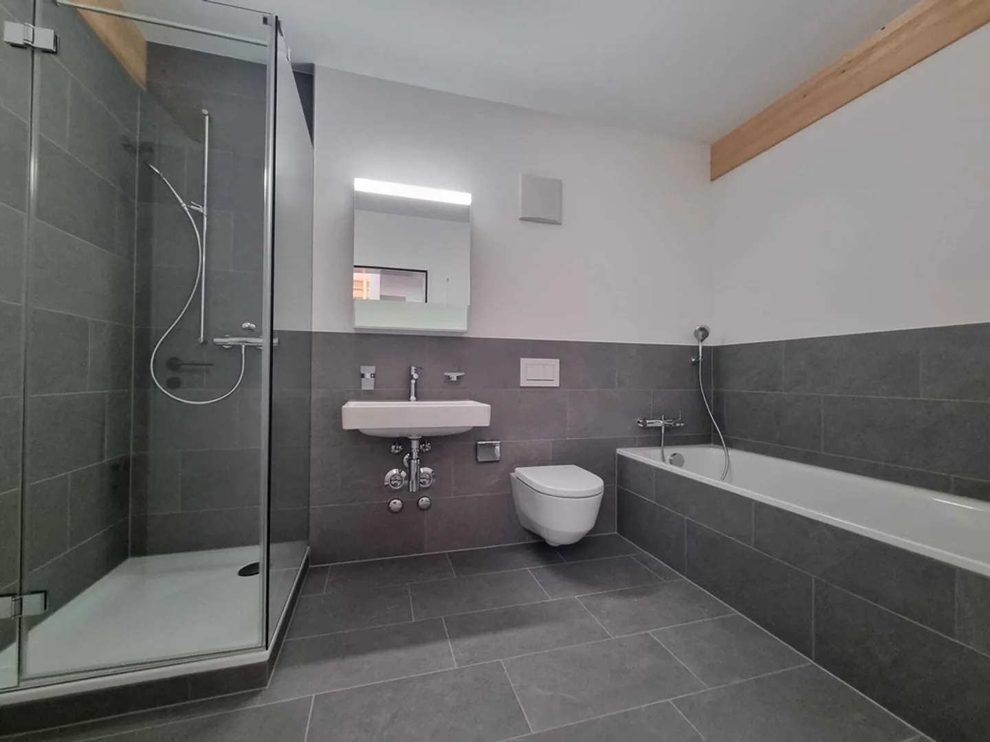 First rental after renovation: Charming apartment with gallery floor - Photo 8 of 10