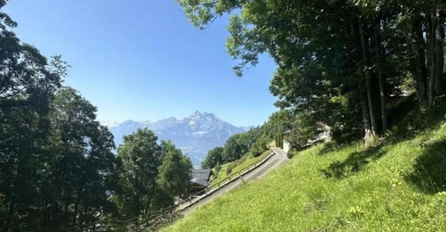 Land in Chesières - Photo 1 of 5