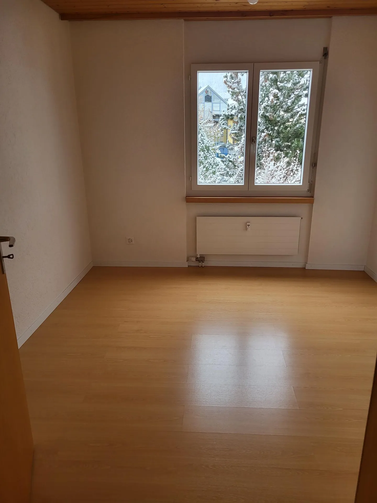 Appartement confortable de 3,5 pièces dans un quartier résidentiel calme - Photo 8 sur 8
