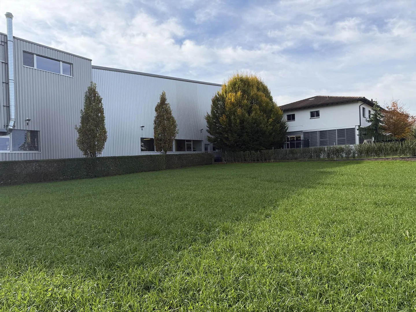Hall industriel/commercial - Photo 5 sur 7
