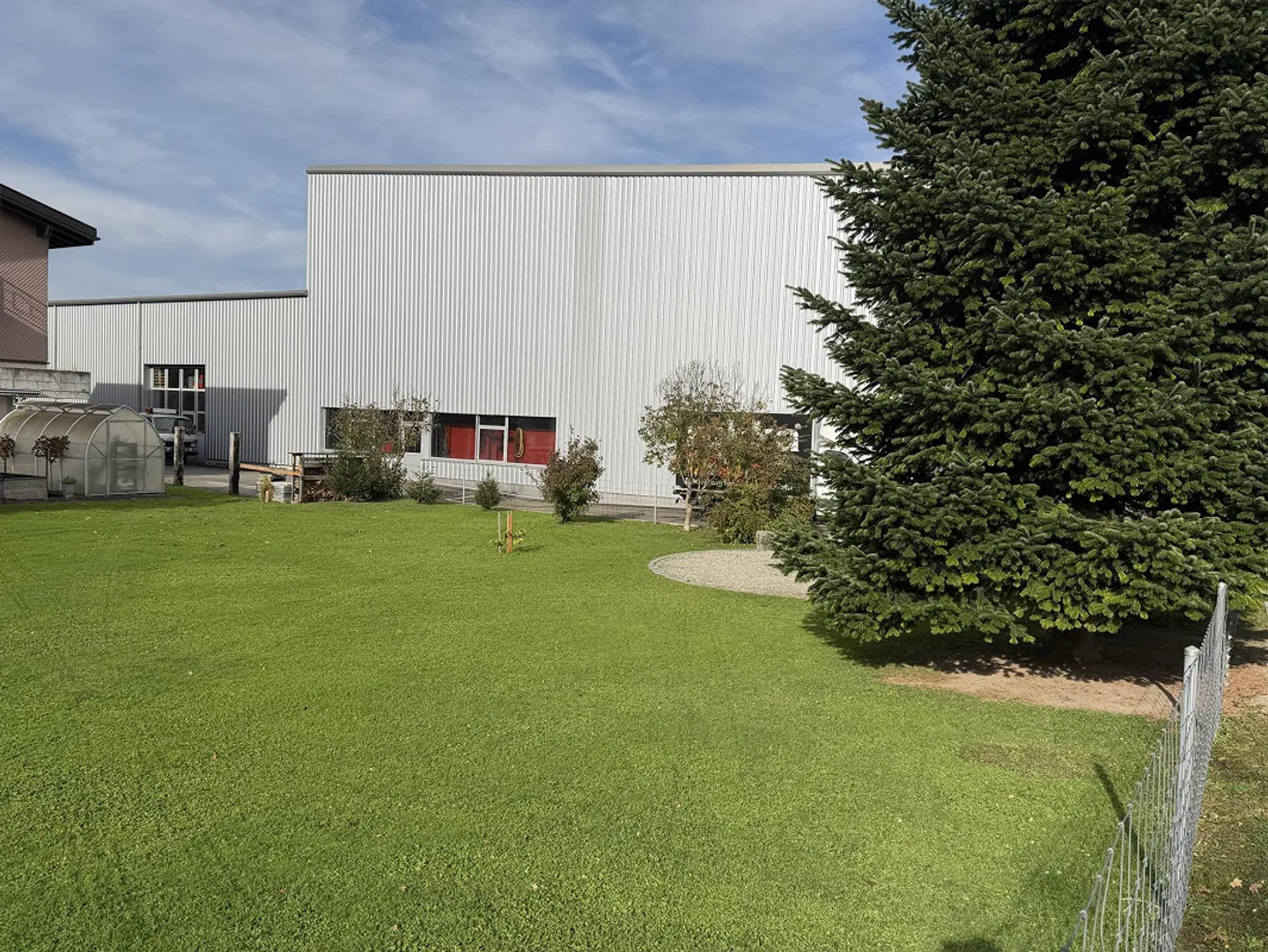 Hall industriel/commercial - Photo 6 sur 7