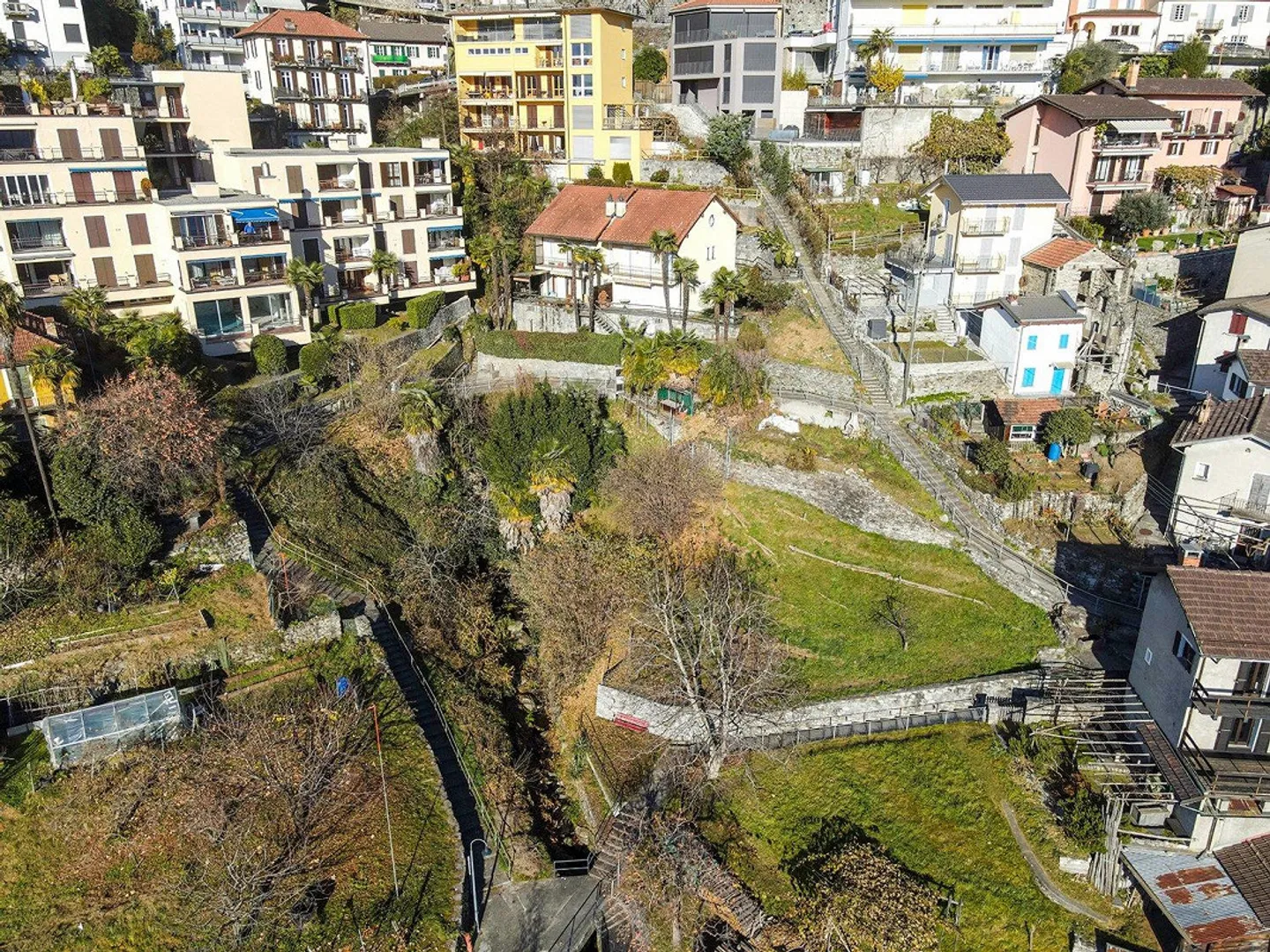 Terreno edificabile con splendida vista lago - Foto 7 di 8