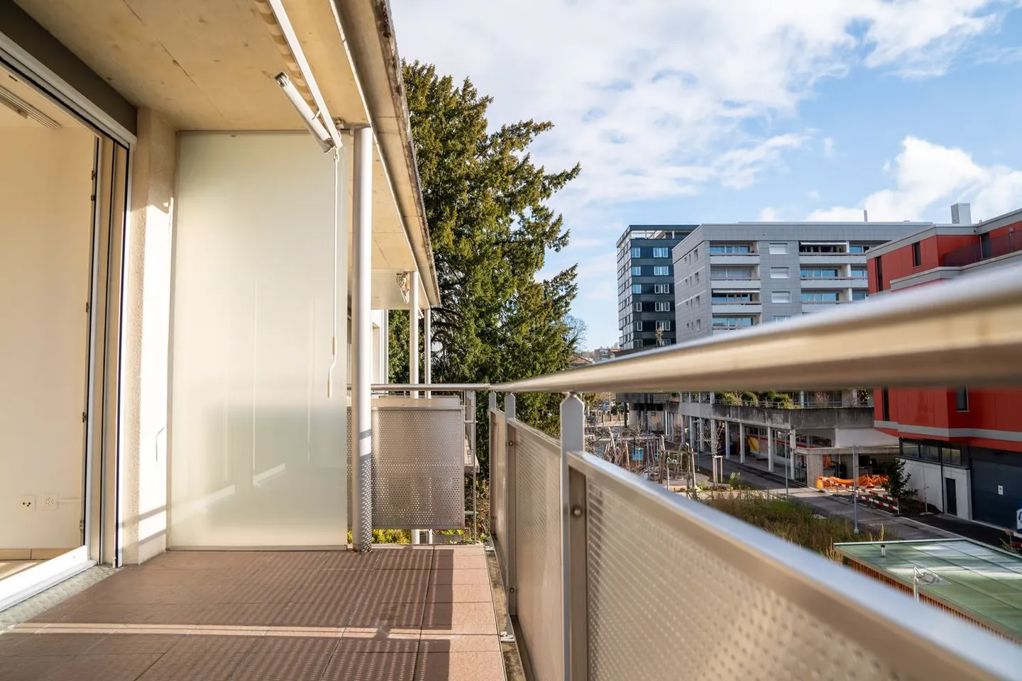 Modern 4.5-room apartment with Jura view in Biel - Photo 15 of 19