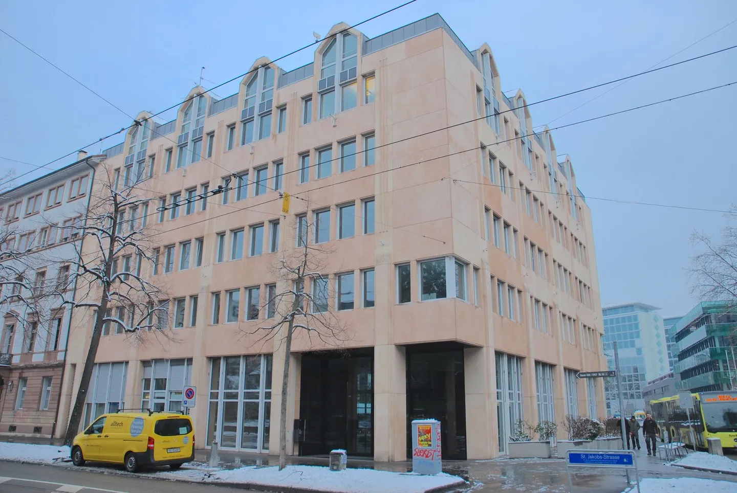 Grosse Büroflächen zu vermieten an bester Citylage beim Aeschenplatz - Foto 1 von 14