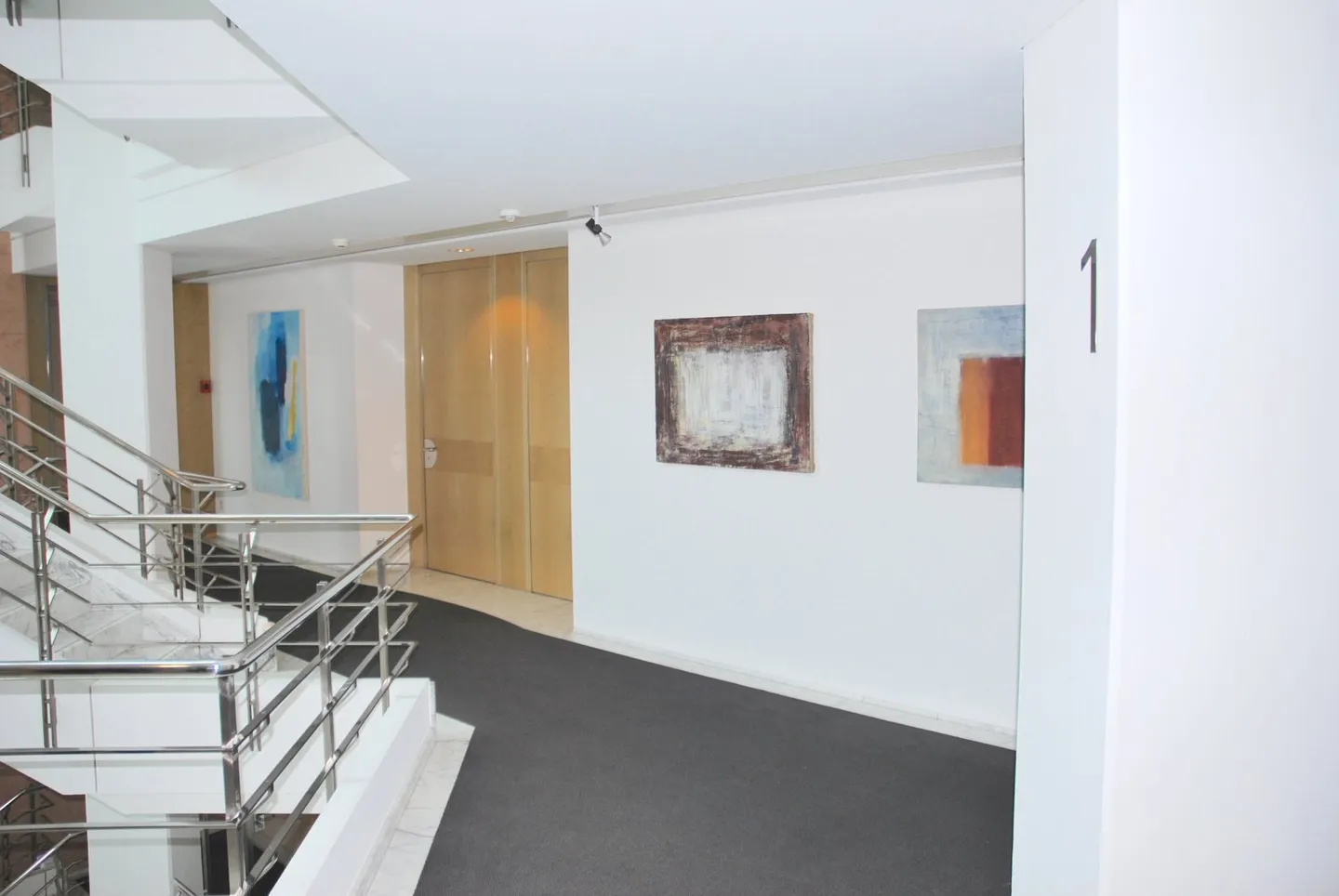 Grosse Büroflächen zu vermieten an bester Citylage beim Aeschenplatz - Foto 4 von 14