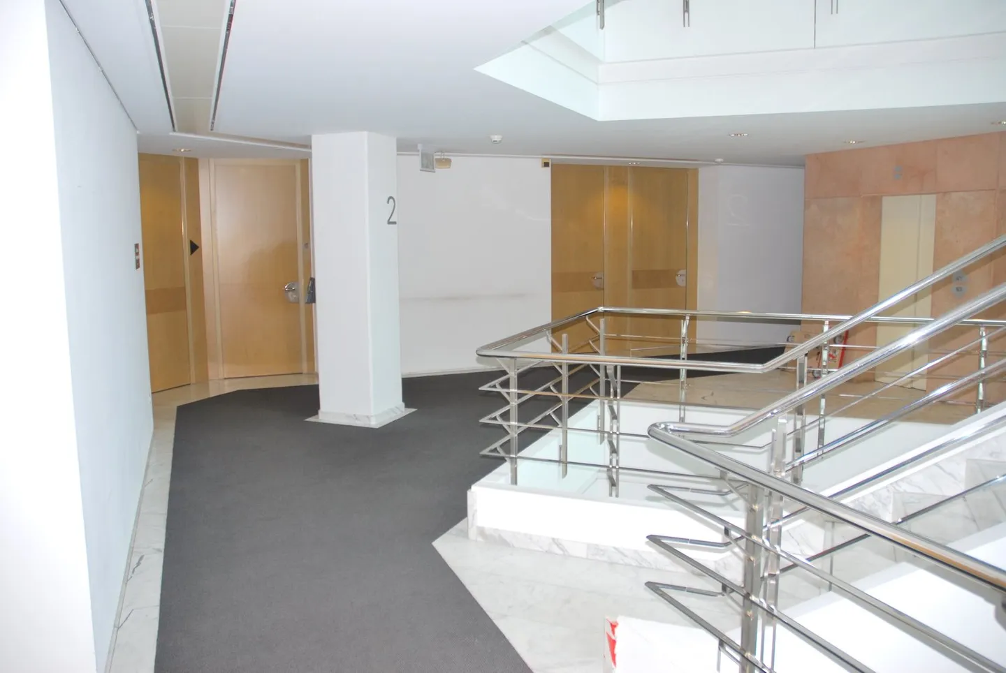 Grosse Büroflächen zu vermieten an bester Citylage beim Aeschenplatz - Foto 9 von 14