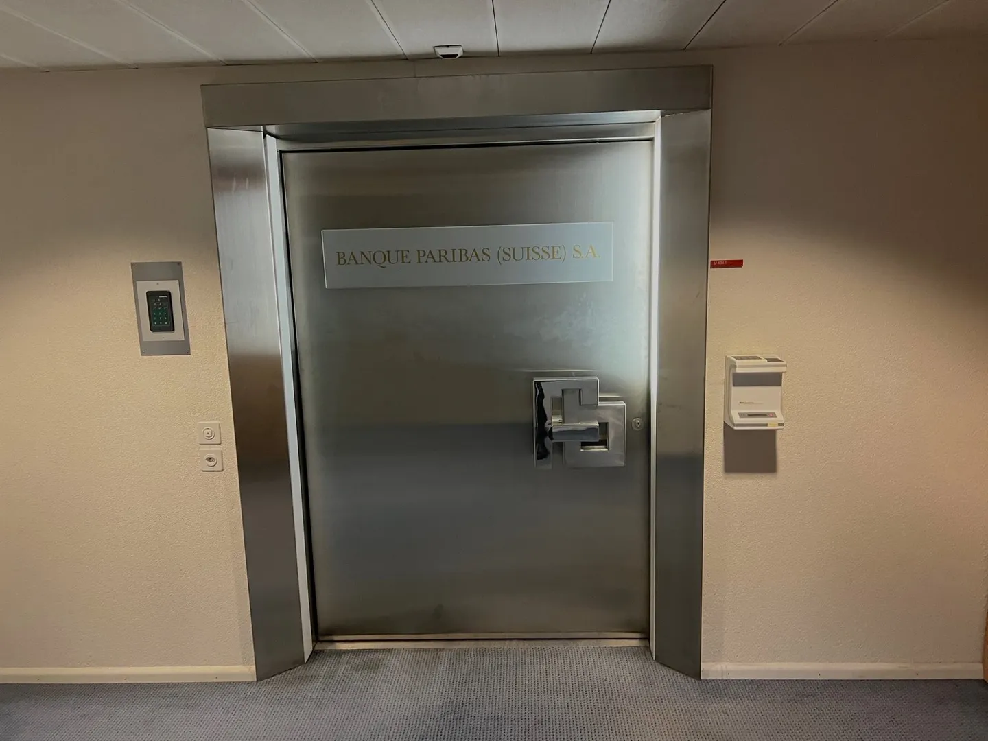 Grosse Büroflächen zu vermieten an bester Citylage beim Aeschenplatz - Foto 12 von 14