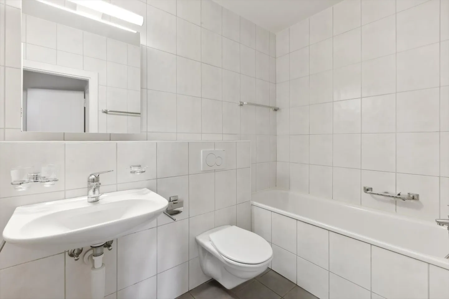 Modernes 2,5-Zimmer-Apartment, ideale Lage - Keine Kaution erforderlich! - Foto 4 von 5