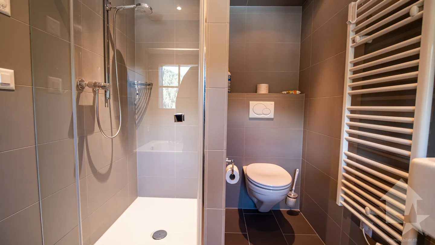 Appartamento 5.5 stanze - Foto 15 di 38