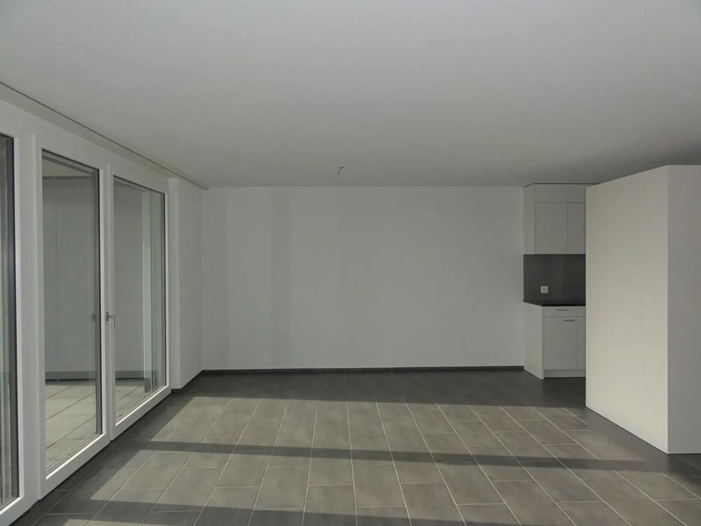 Cercasi nuovo inquilino per un appartamento attico attraente con terrazza! - Foto 6 di 10