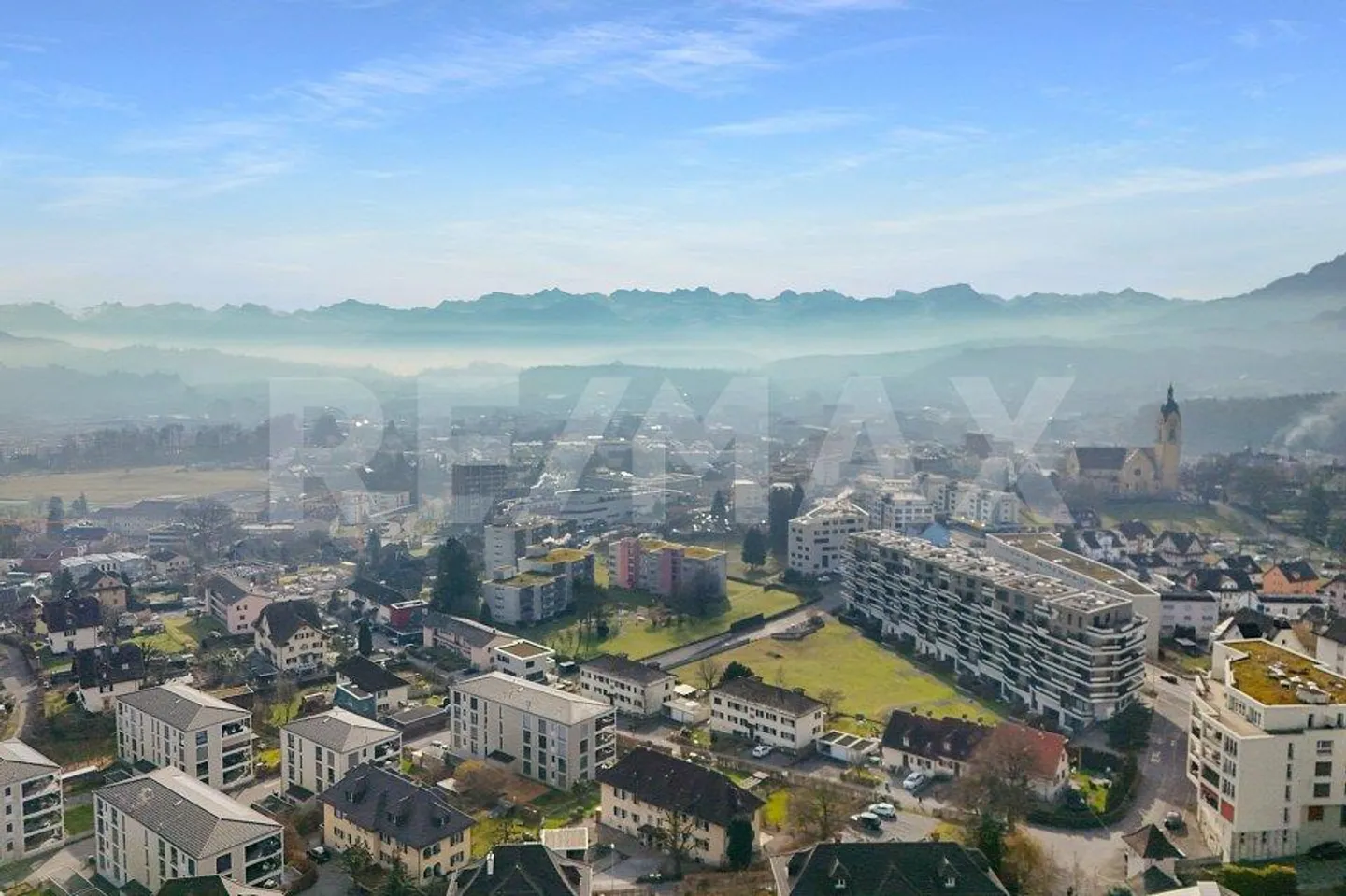 Terreno edificabile con potenziale di sviluppo in una posizione da sogno - Foto 2 di 4