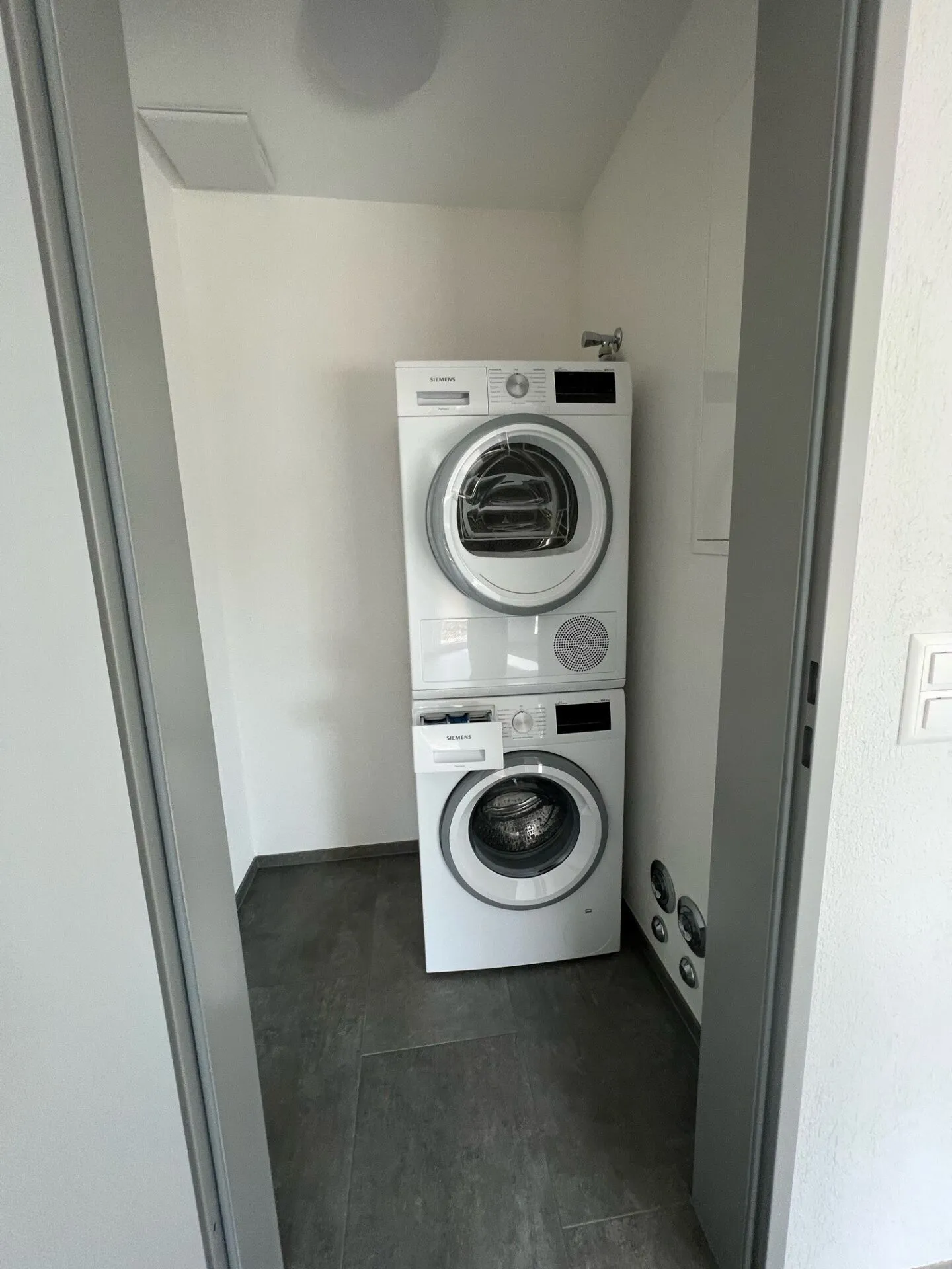 Stylish 1.5-Room Apartment - Your New Home Awaits! - Photo 5 of 7