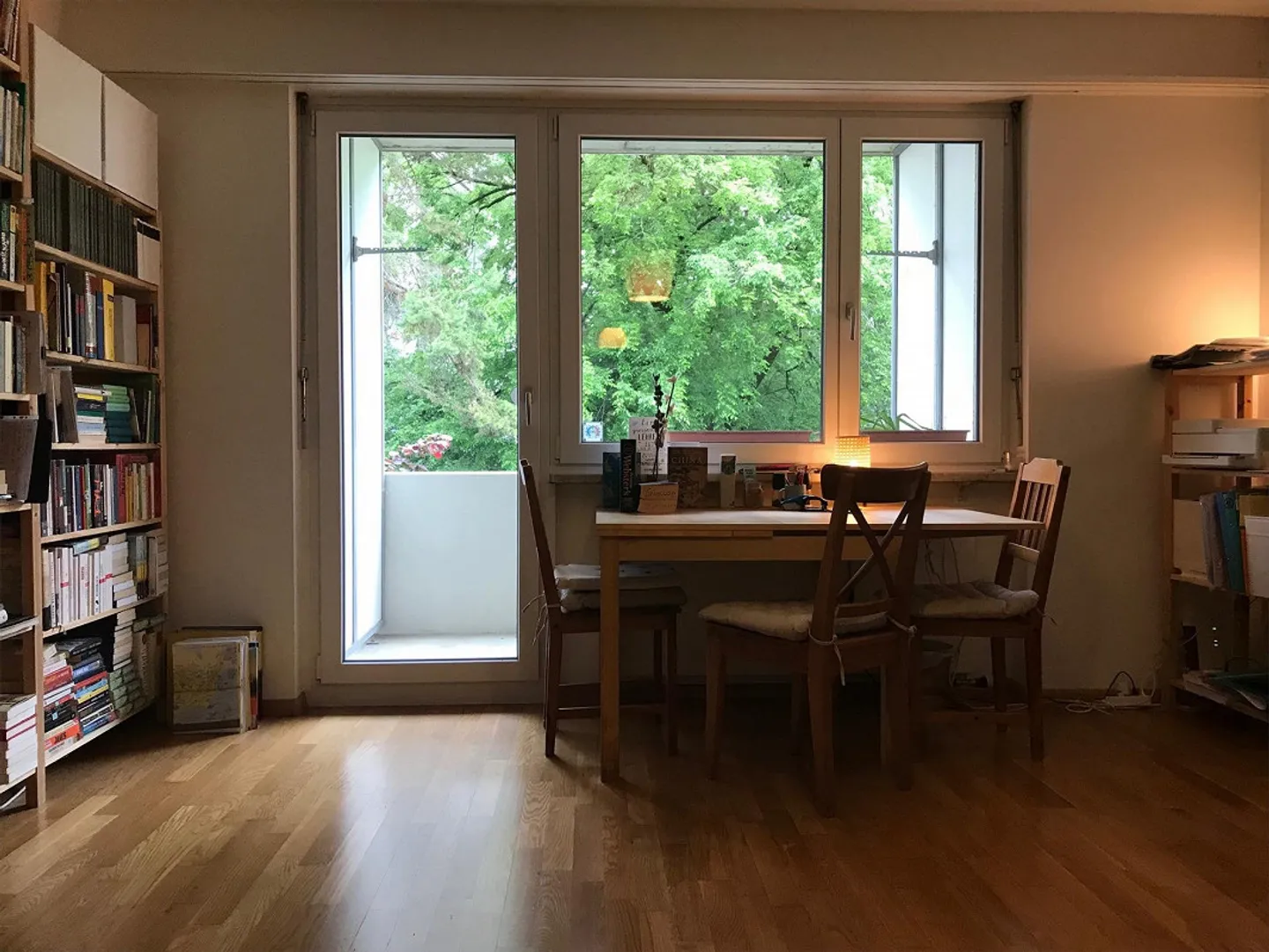 Helles Studio mit Balkon - Foto 3 von 7