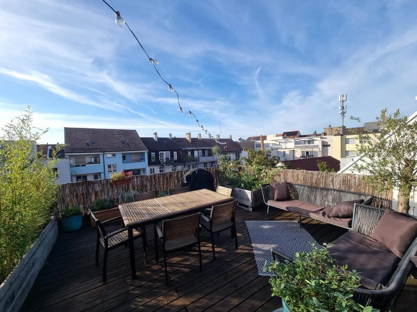 3½ ZI-WOHNUNG IN BASEL - ISELIN, MÖBLIERT, TEMPORÄR - Foto 1 von 10