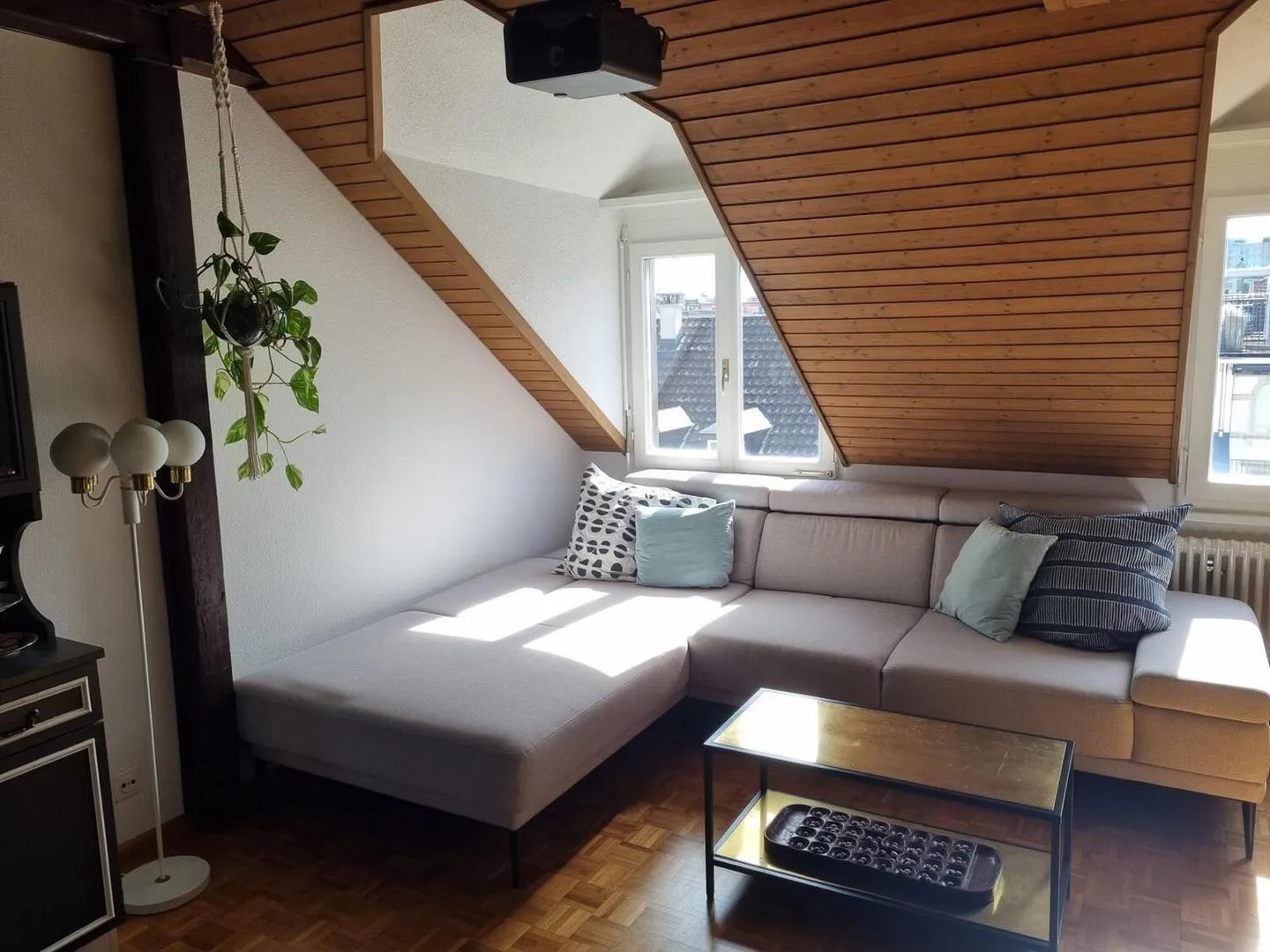 3½ ZI-WOHNUNG IN BASEL - ISELIN, MÖBLIERT, TEMPORÄR - Foto 2 von 10