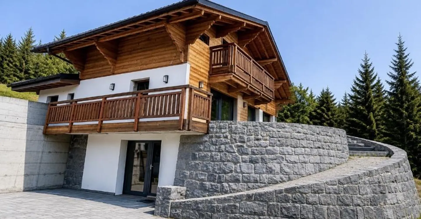 6002M-Gryon-Chalet 5.5 rooms renovated - Photo 1 of 13
