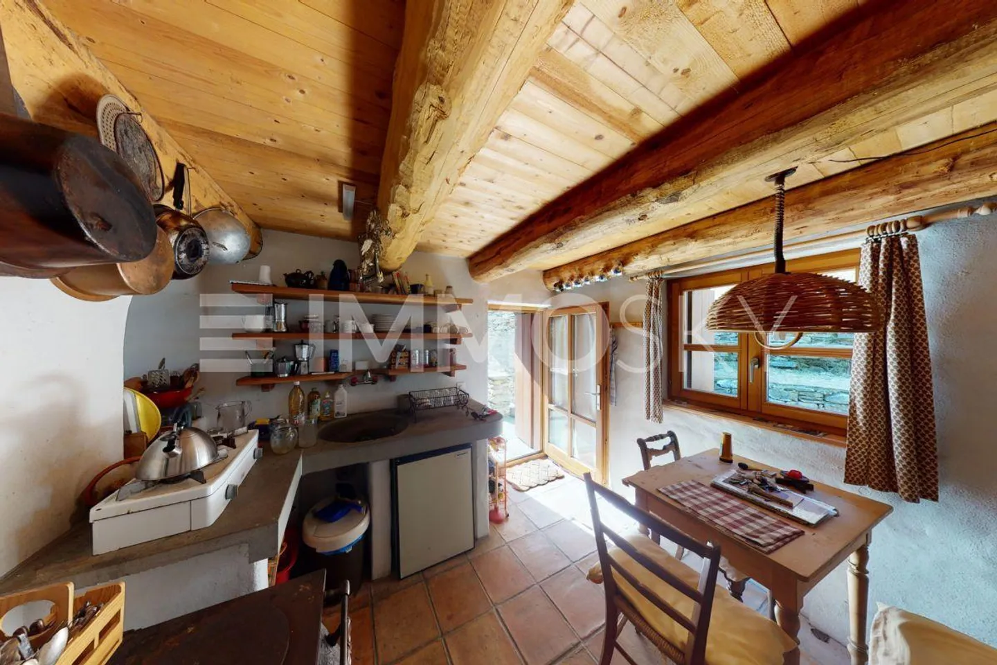 Chalet for sale - Photo 4 of 5