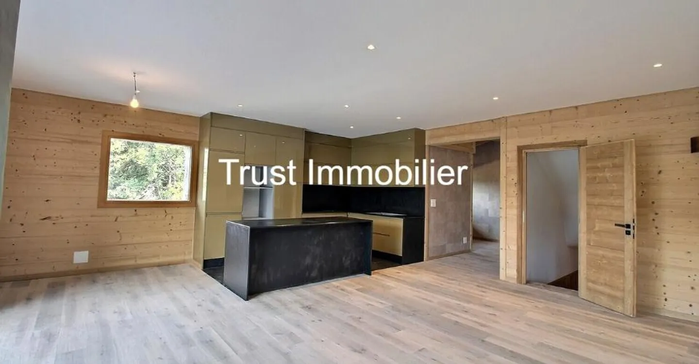 6002M-Gryon-Chalet 5.5 rooms renovated - Photo 3 of 13