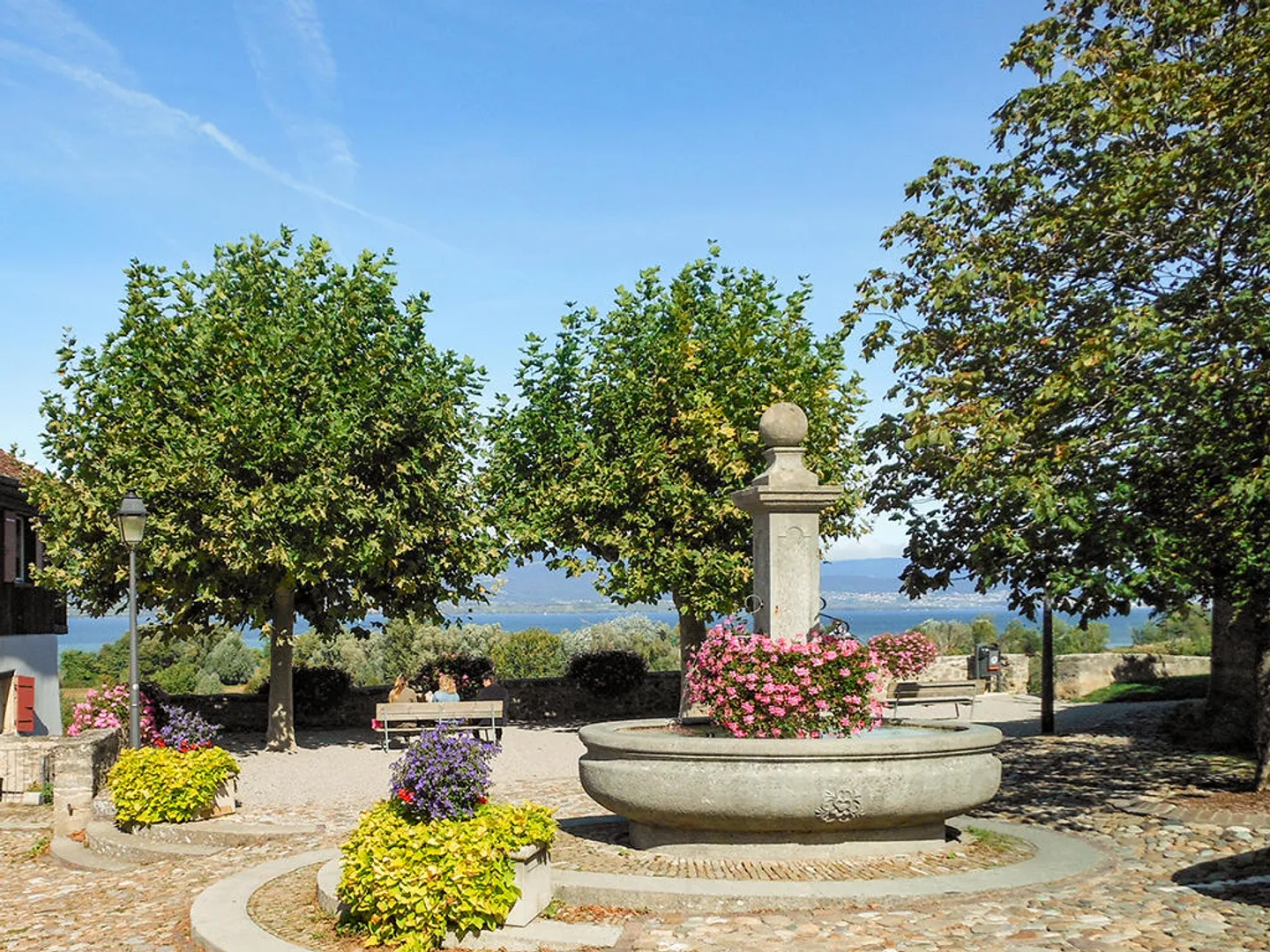 4.5 Room Apartment - Photo 1 of 3