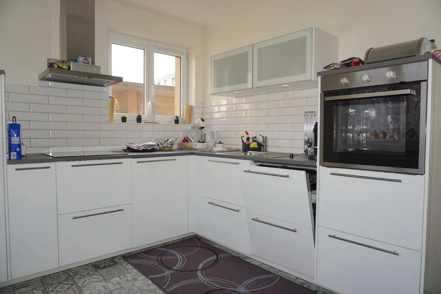 ARI-253 - Edificio con 3 appartamenti, 3 garage e 2 posti auto vicino alla stazione ferroviaria CFF - Foto 9 di 12