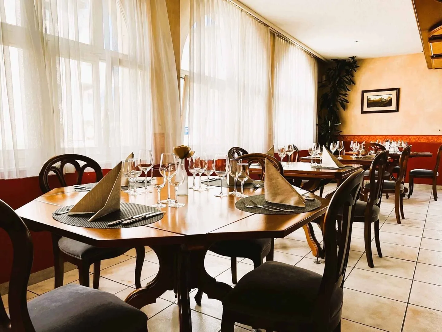 Edificio misto Appartamento + Ristorante Opportunità rara con alto potenziale di valorizzazione - Foto 2 di 5