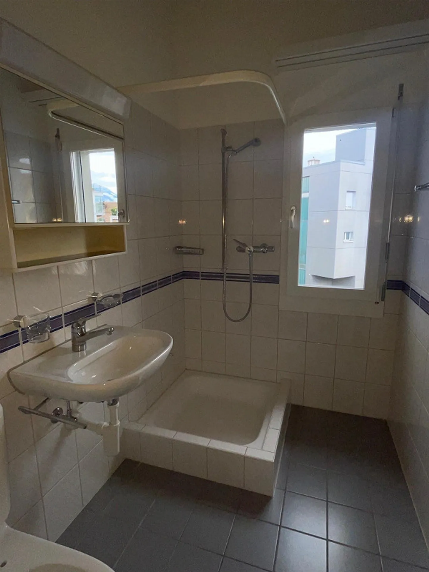 Family-friendly 4.5-room attic apartment - Photo 9 of 14