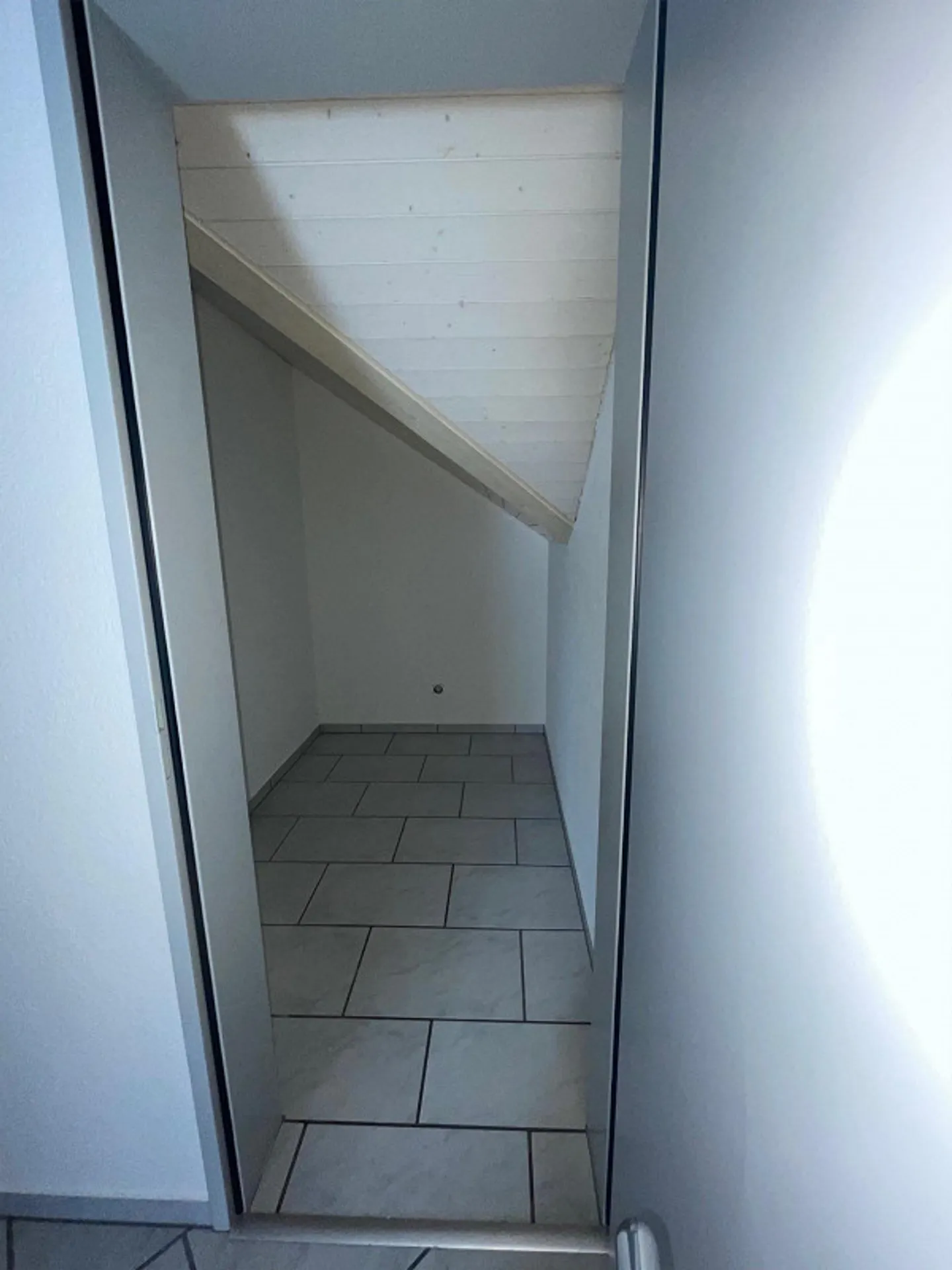 Family-friendly 4.5-room attic apartment - Photo 11 of 14