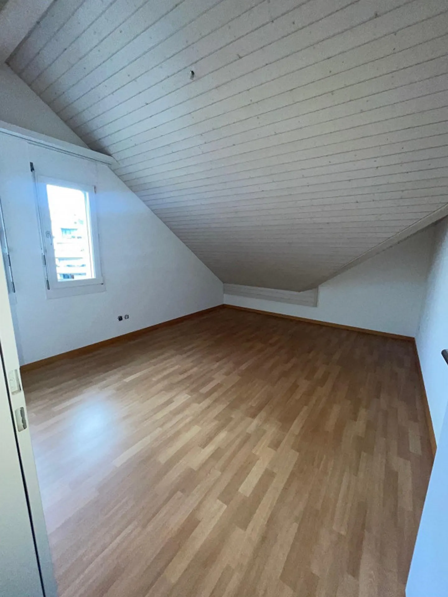 Family-friendly 4.5-room attic apartment - Photo 14 of 14
