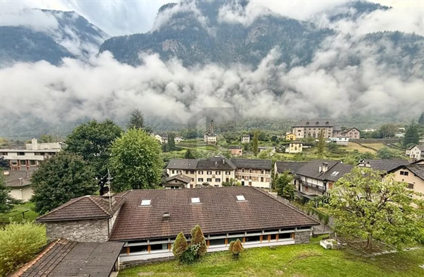 SPACIEUX AVEC VUE - Photo 1 sur 6