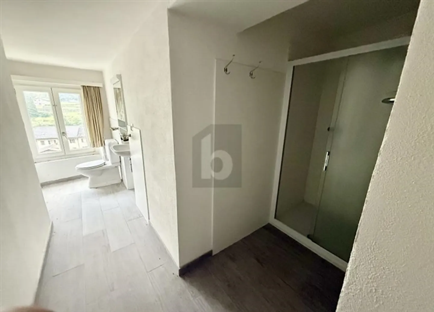 SPACIEUX AVEC VUE - Photo 5 sur 6