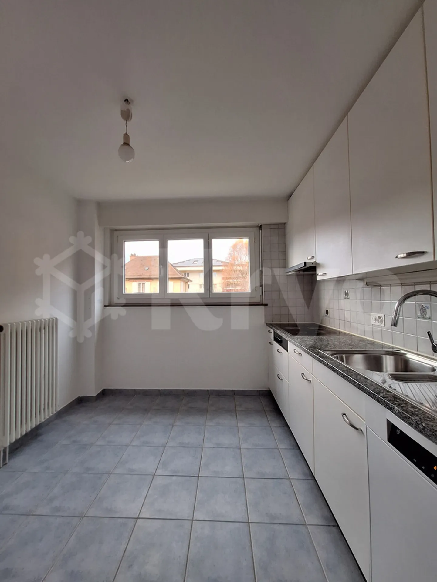 Appartamento con balcone nel cuore di La Tour-de-Peilz - Foto 4 di 9