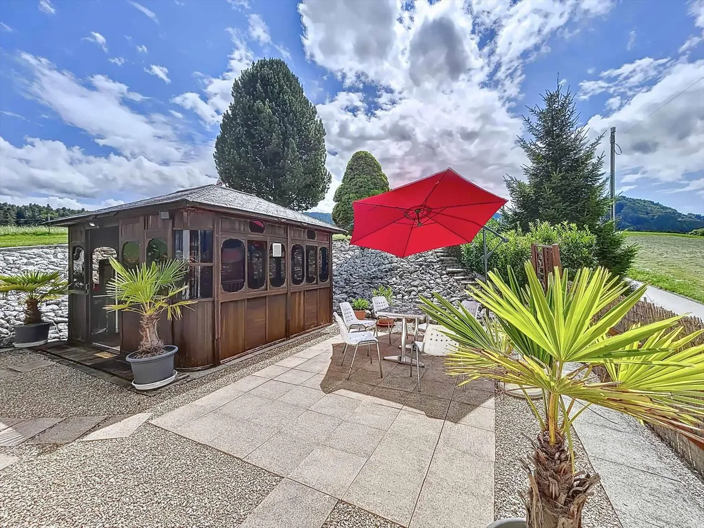 Detached house with exceptional view - Photo 8 of 13