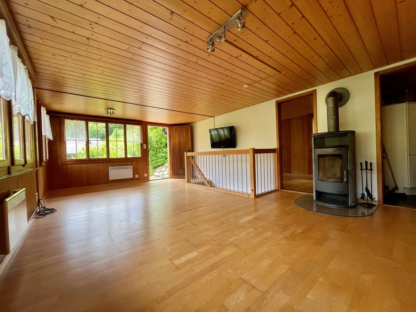 Charmantes Chalet mit Atemberaubender Aussicht - Foto 3 von 18