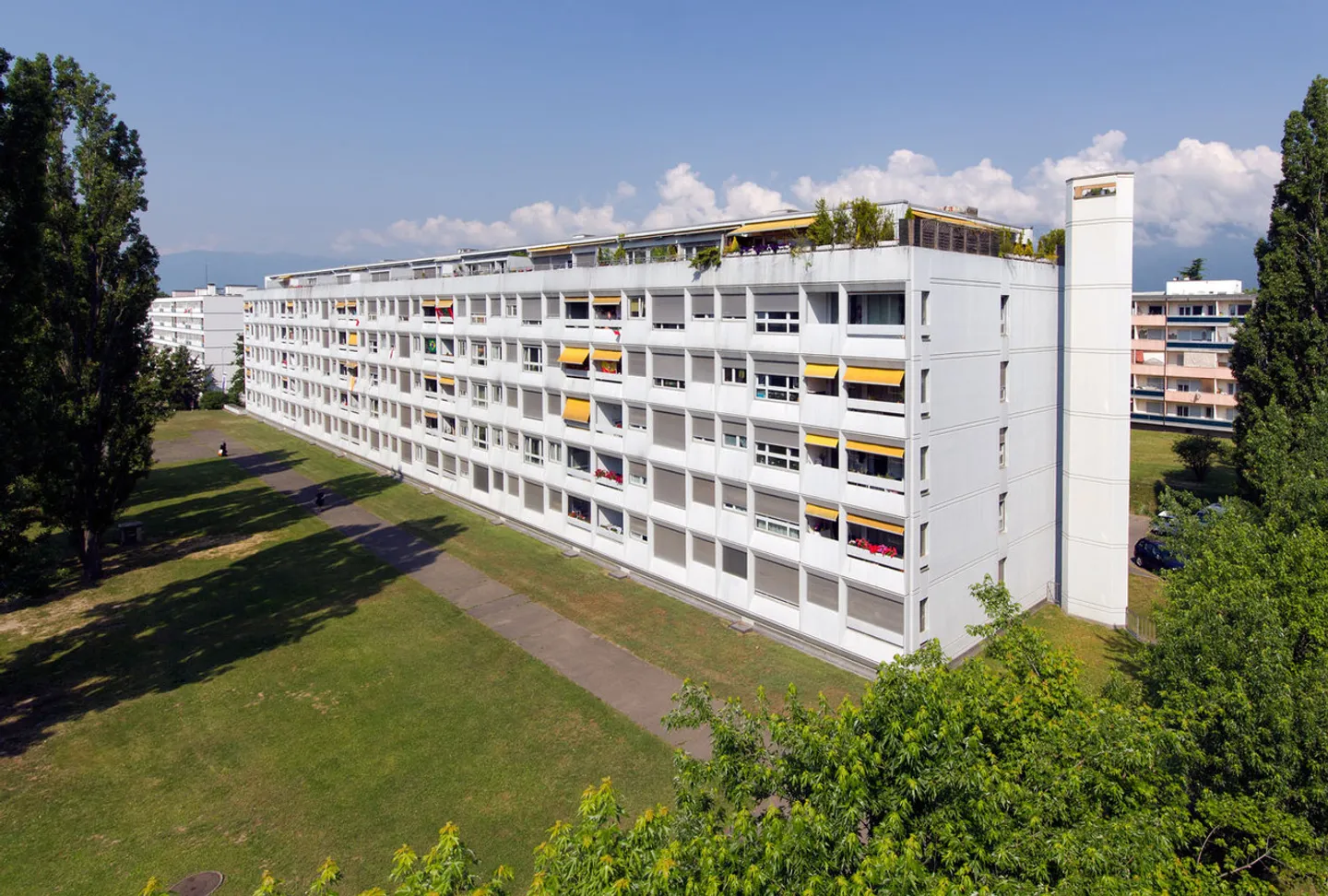 Meyrin - Indoor Parking - Photo 2 of 2