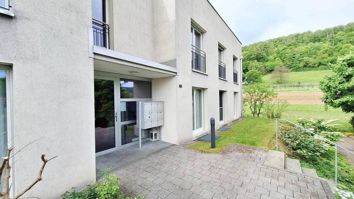 Charmante Wohnung mit Balkon - Foto 2 von 11