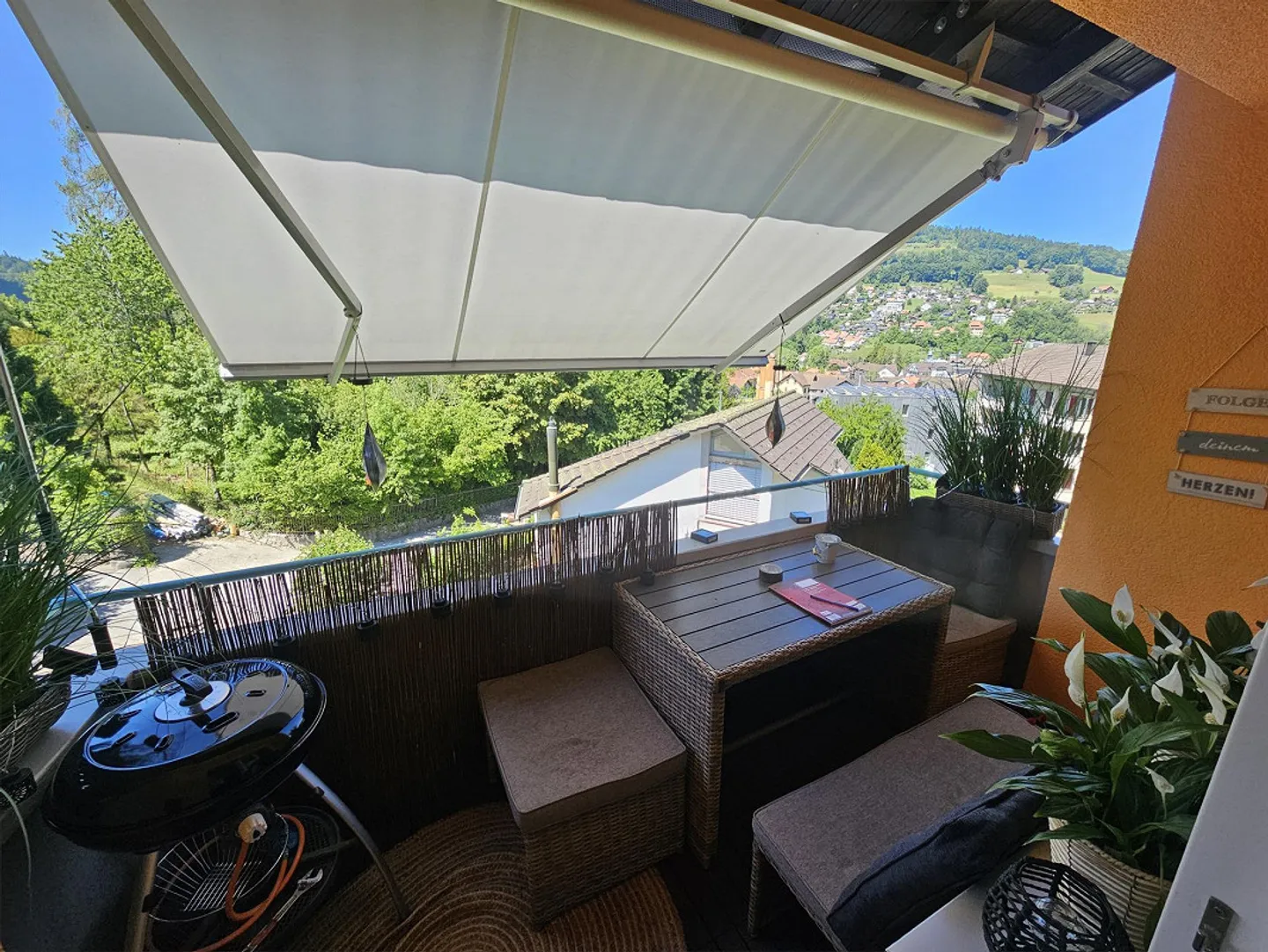 Helle 3.5-Zimmer-Wohnung mit Aussicht - Foto 6 von 9
