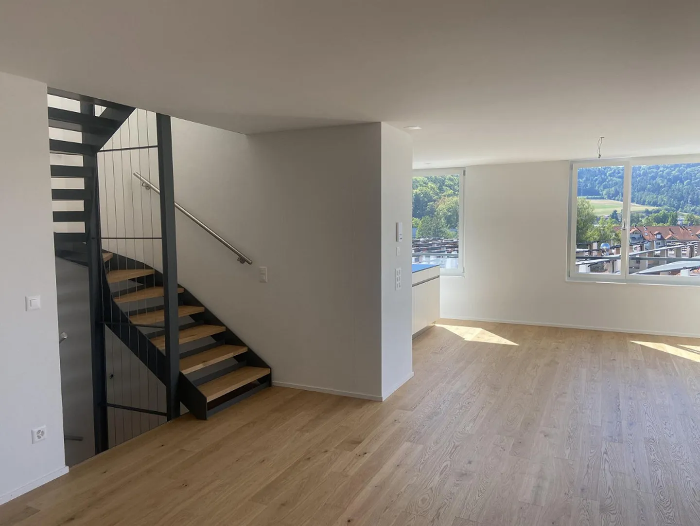 4.5-Zimmer-Doppeleinfamilienhaus an einzigartiger Hanlage - Foto 7 di 18