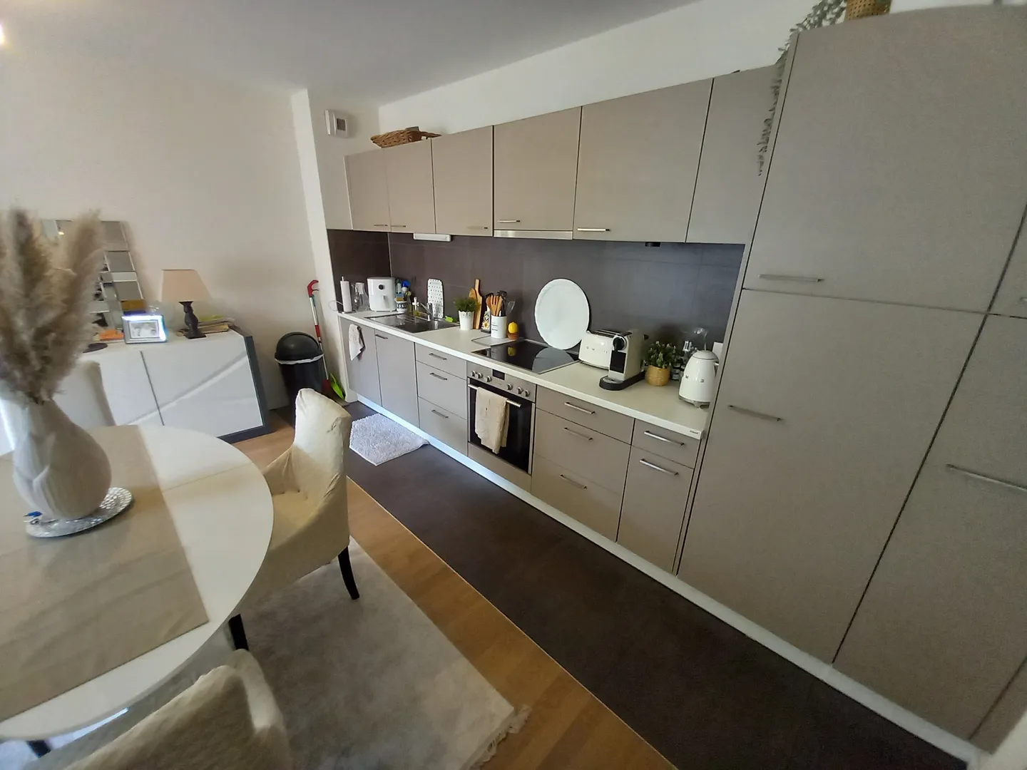 Apartment for rent - Photo 1 of 7