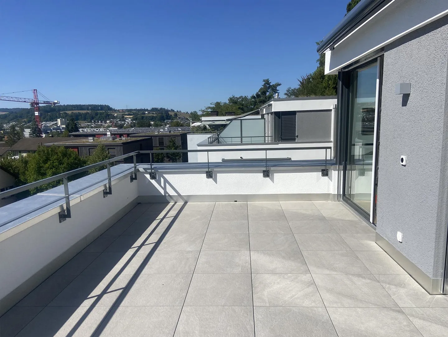 4.5-Zimmer-Doppeleinfamilienhaus an einzigartiger Hanlage - Foto 16 di 18