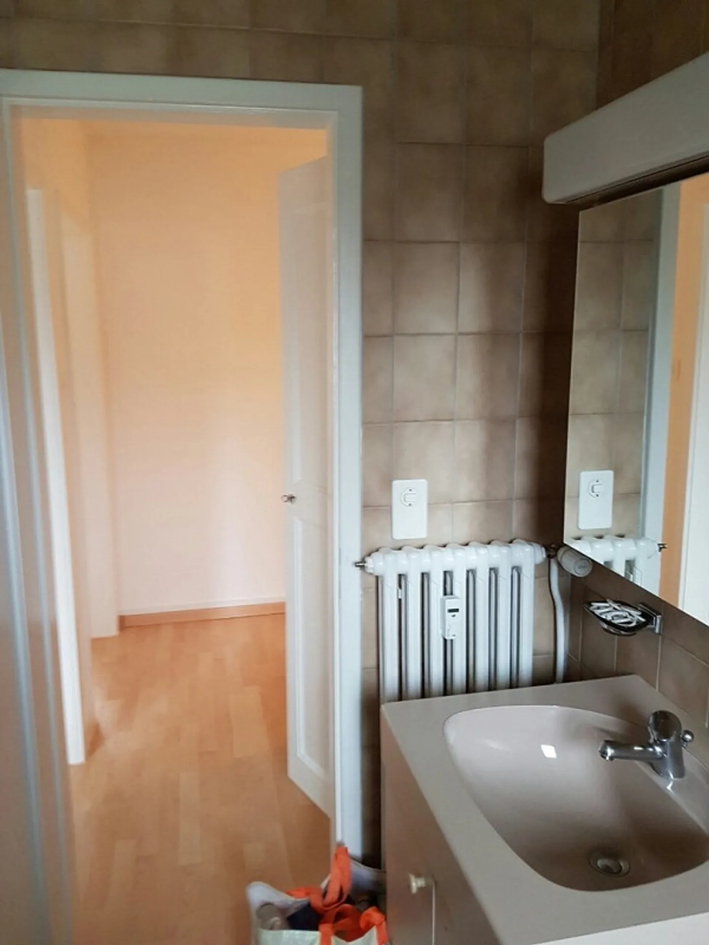 Renovated 3.5 room apartment in a quiet and beautiful location - Photo 12 of 16
