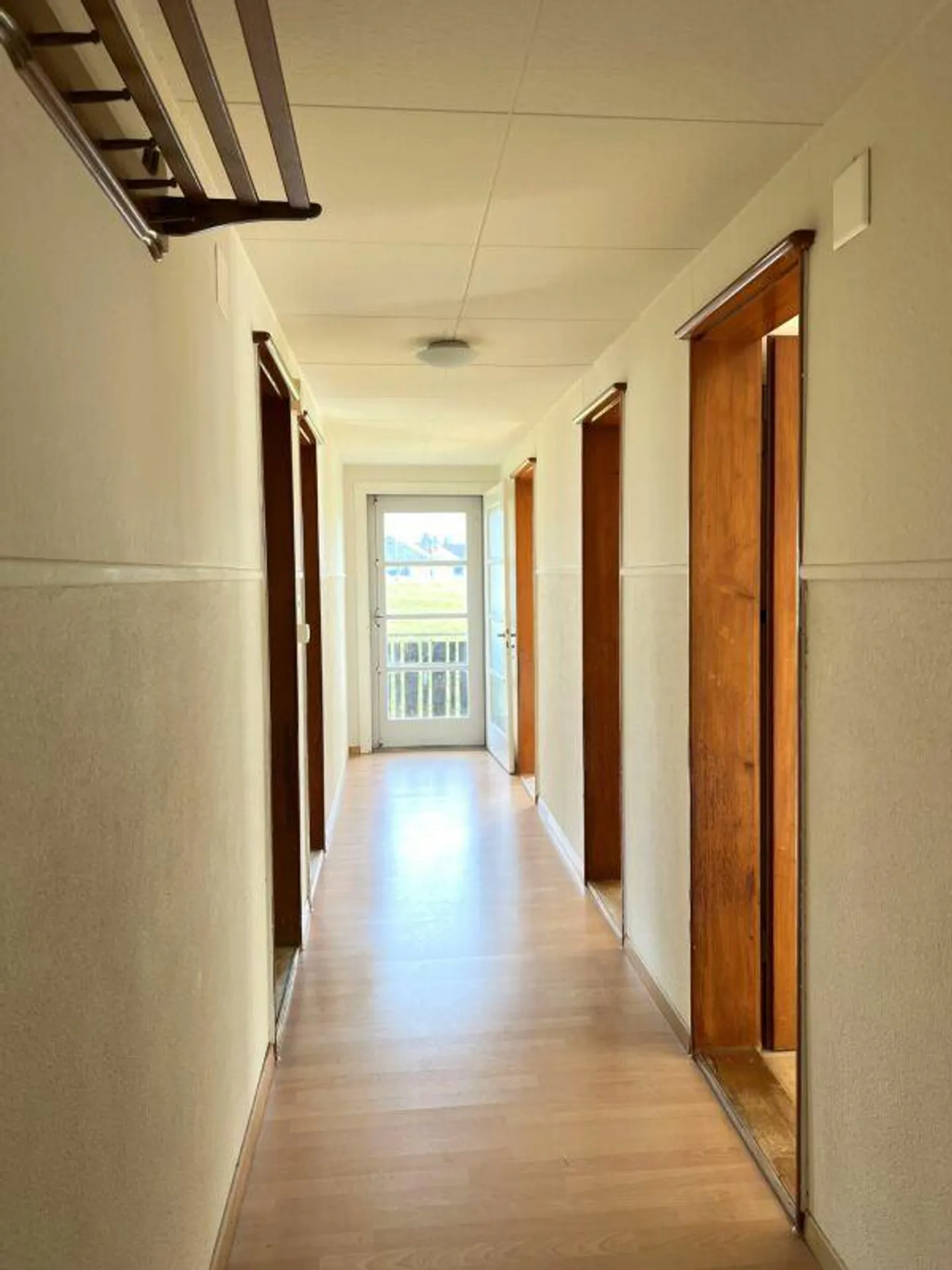 Charming 5-Room Apartment - Photo 1 of 9