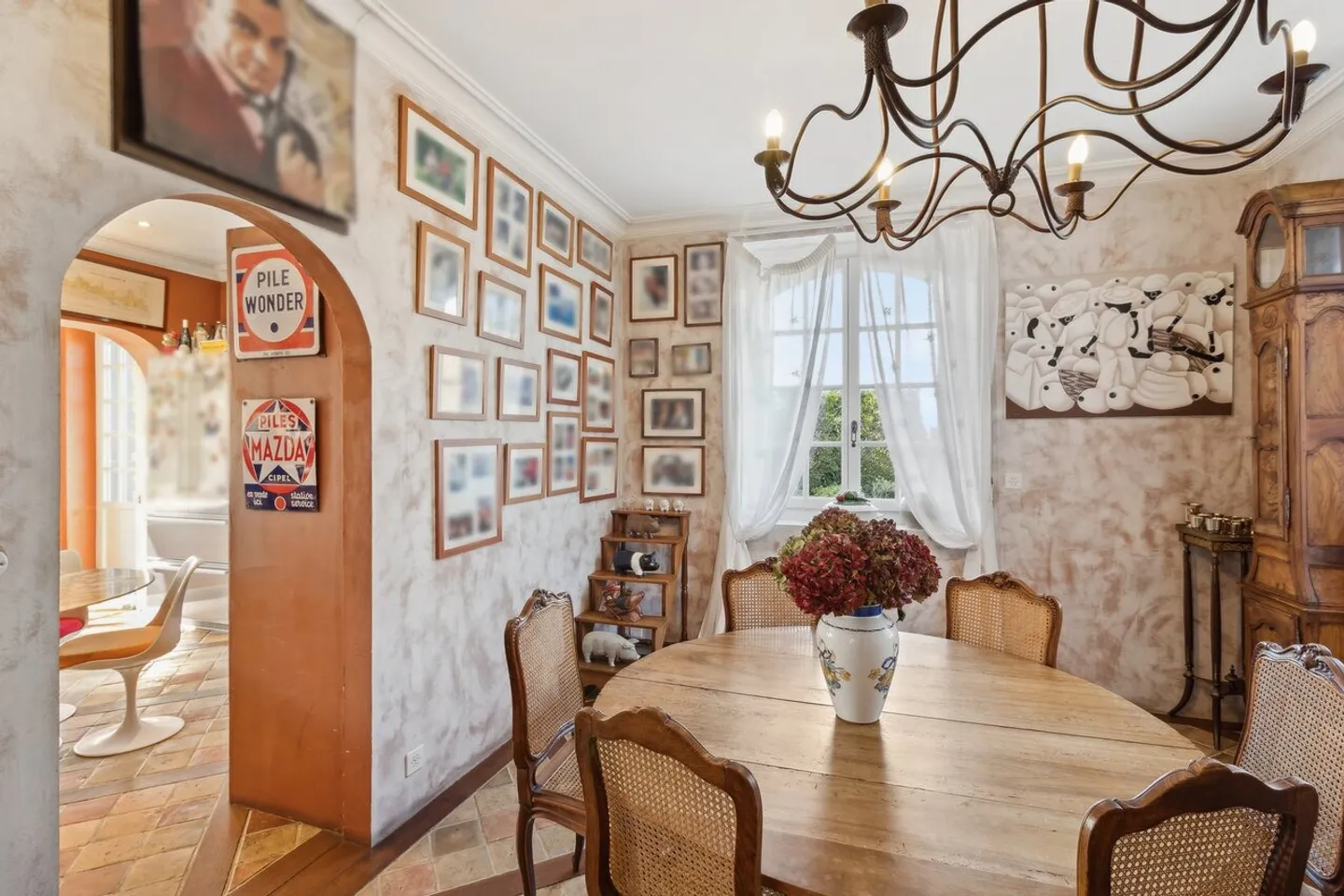 Master House in Lausanne – Timeless Elegance and Private Park - Photo 6 of 19